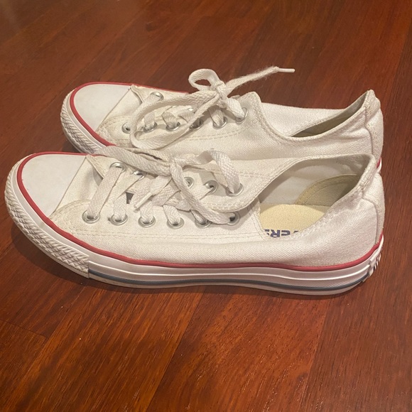 Women’s White All-Star Converse Size 6.5 - Picture 4 of 6